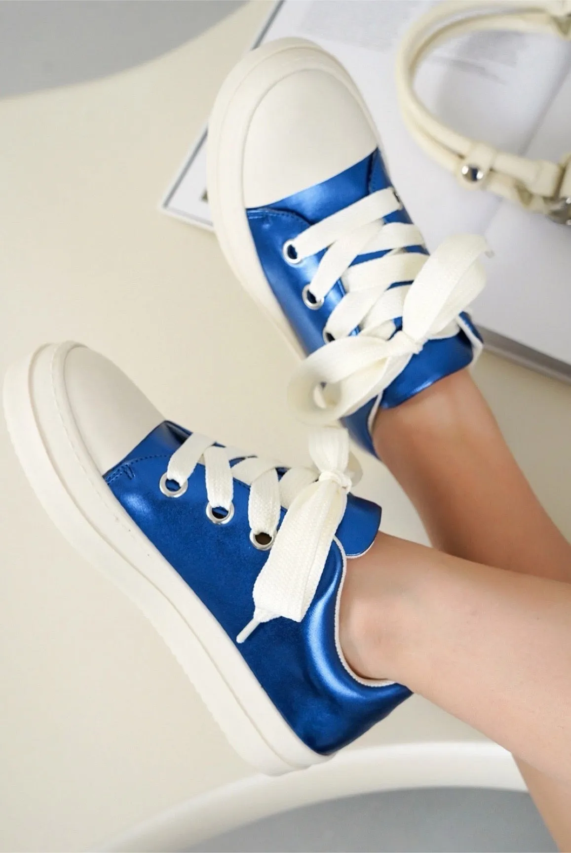 Heath....Low Top Sneakers
