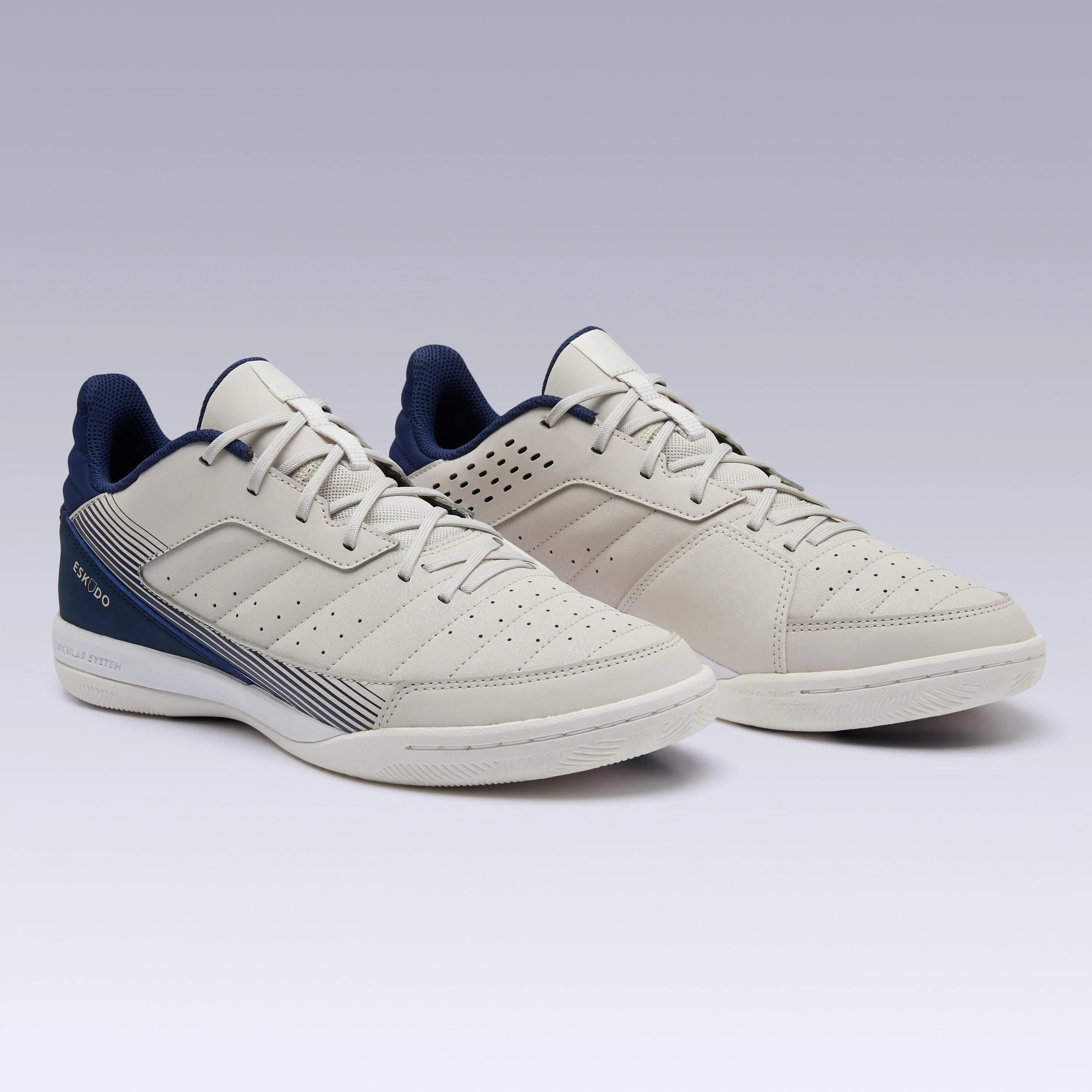 House shoes Futsal Ekudo 500 beige/blue KIPSTA, light beige/space blue
